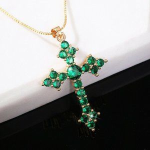 New Gorgeous 18K Gold Plated Silver  Emerald Cross Necklace